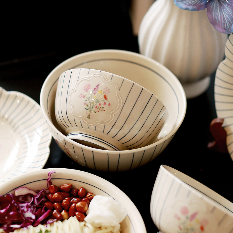 Maple Two keramički japanski retro set posuđa – tanjuri, zdjele za rižu i rezance; cvjetni uzorak; podglazurna boja + dekals visoke temperature; mikrovalna pećnica