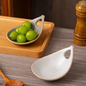 Ретро керамична чинийка за дип със една дръжка, неравна форма, микровълнова безопасна, възможност за печат на лого