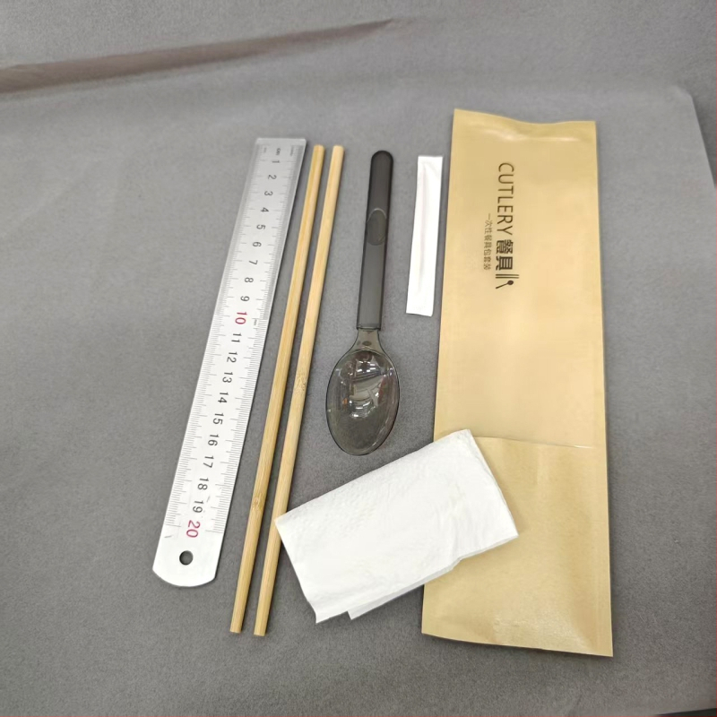 Jednorázový bambusový príbor: paličky a lyžičky, štvorčlenný set, s potlačeným logom, moderný štýl