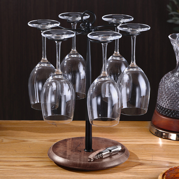 Стойка за висящи винени чаши; конструкция от желязо арт + дърво; настолен рафт за съхранение; стил: луксозно леко и ретро; пусната през есента на 2024