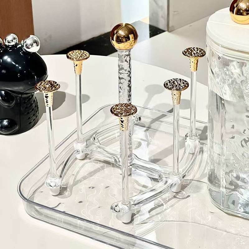 Държач за чаши с поднос за отцеждане – пластмасов, луксозен ретро стил, лансиран през 2023 г.