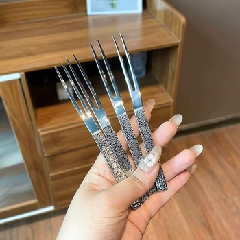 Kalapácsolt rozsdamentes acél gyümölcsvilla — kétfogú desszertvilla készlet otthoni és szállodai használatra