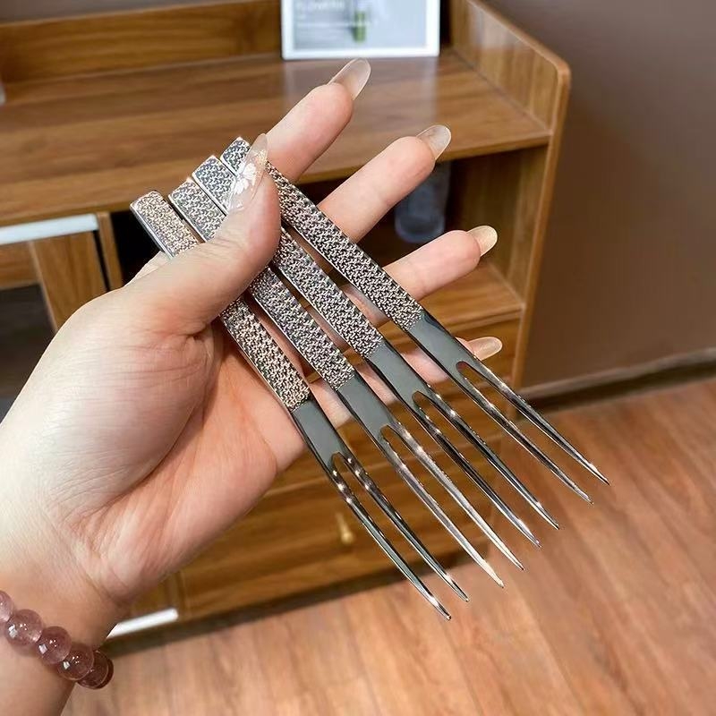 Kalapácsolt rozsdamentes acél gyümölcsvilla — kétfogú desszertvilla készlet otthoni és szállodai használatra