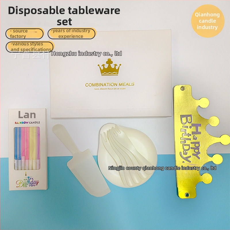 Jednorázový set príborov na tortu – štyri v jednom: okrúhly tanier s dizajnom kvapky vody, vlnené vidličky, lyžičky a hrubé nože