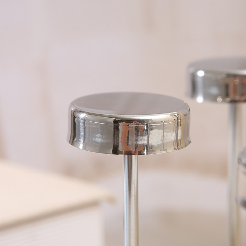 Ανοξείδωτος περιστρεφόμενος φορέας ποτηριών με δίσκο αποστράγγισης, 1,5 kg, εγκατάσταση χωρίς τρύπημα, μοντέρνο στυλ