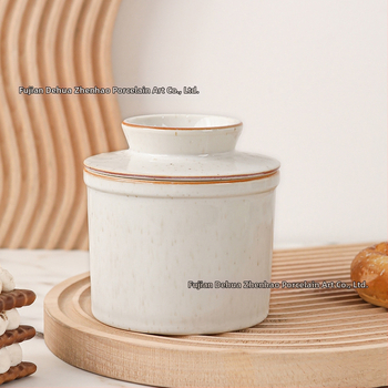 Keramická nádoba na maslo s viečkom, reliéfny dizajn, glazúra vypaľovaná v peci, objem 0,4–2 l