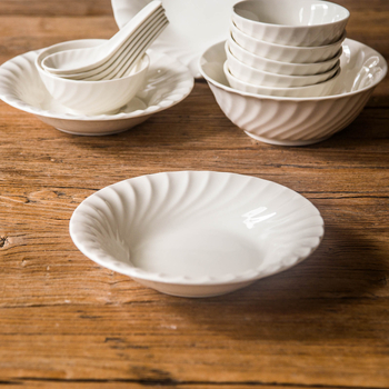 16-части порцеланов сервиз за хранене, китайски стил, семпъл стил