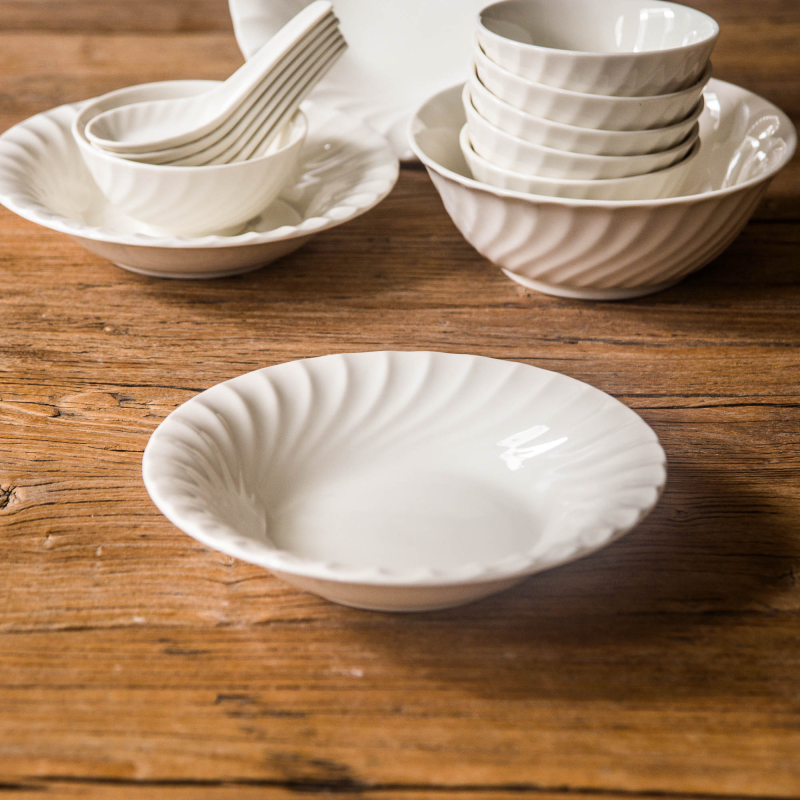 16-части порцеланов сервиз за хранене, китайски стил, семпъл стил