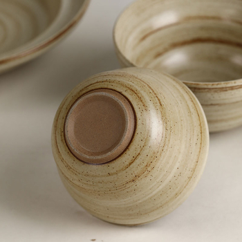 Set ceramic pentru masă: boluri, farfurii și tacâmuri, suprafață pictată manual, formă rotundă, compatibil cu microunde, finisaj monocrom, cadou ideal pentru un nou cămin