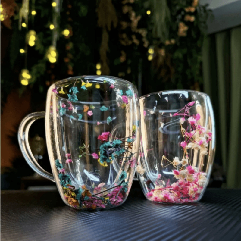 Стъклена чаша за вода с двойна изолация от боросиликат, цилиндрична, с дръжка и флорална шарка, две части