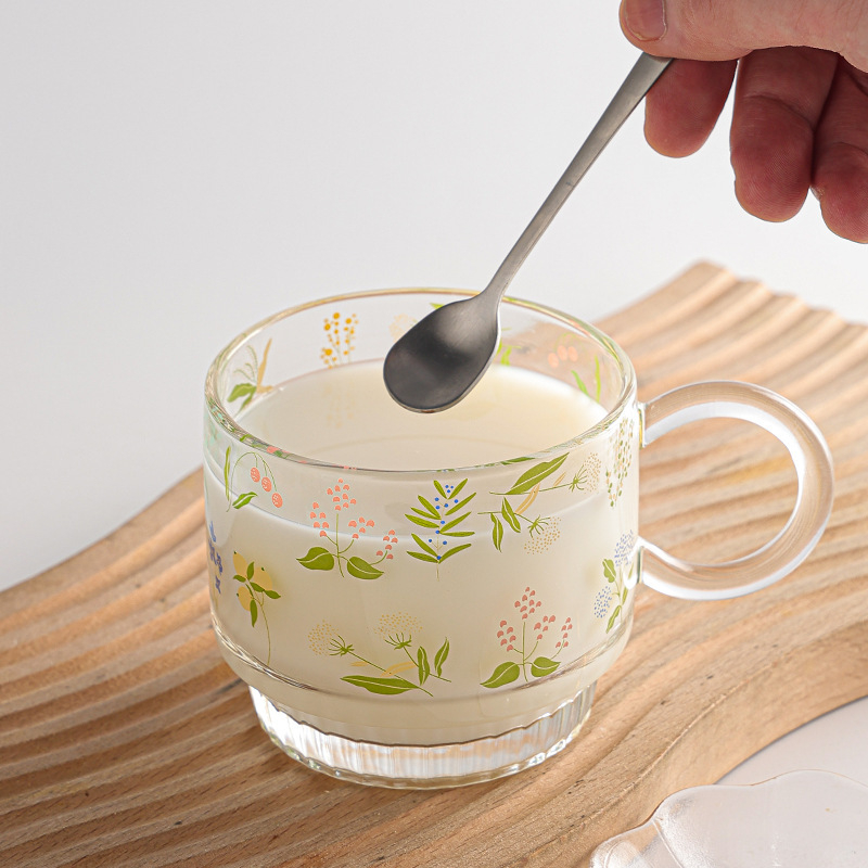 Двоен комплект чаши за кафе от сода-лаймово стъкло със дръжки, дебело дъно и печатен дизайн за горещи напитки