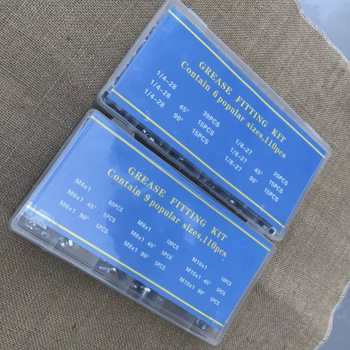 Miyako komplet za podmazivanje, 110 komada – 45°/90° savijeni priključci, ravne, plosnate i šiljate mlaznice, kutija dodataka