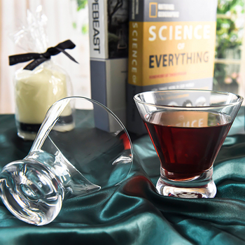 Стъклена чаша за десерт, луксозен стил, еднослойна конструкция, подходяща за бар, възможност за персонализация