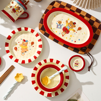 Керамичен комплект съдове за хранене (чаши, купи и чинии) – цирков мотив, мил стил, възможна персонализация