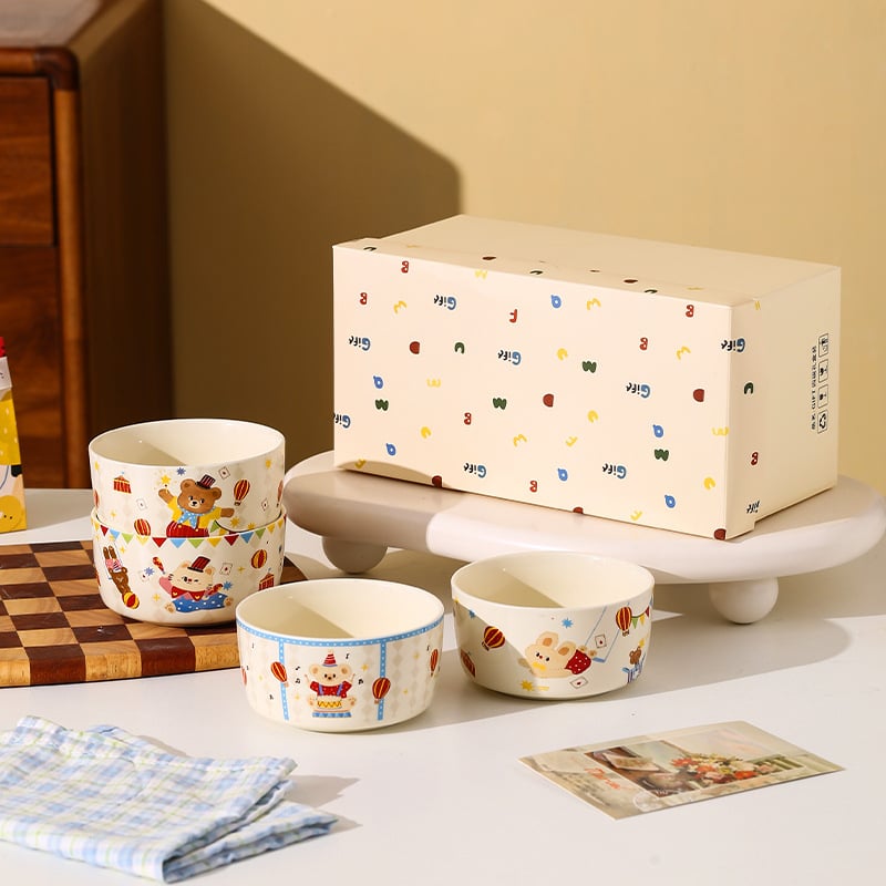 Керамичен комплект съдове за хранене (чаши, купи и чинии) – цирков мотив, мил стил, възможна персонализация