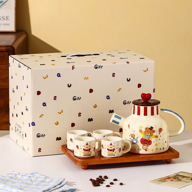 Керамичен комплект съдове за хранене (чаши, купи и чинии) – цирков мотив, мил стил, възможна персонализация