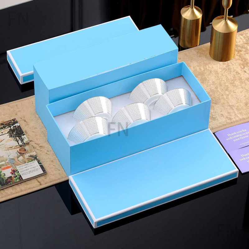 5 részes csontporcelán étkészlet platina élű geometriai csíkokkal - skandináv minimalista stílus, glazúrt felület