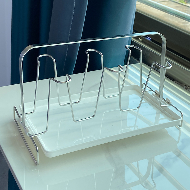 Rozsdamentes acélból készült pohártartó víztálcával és lefolyóval, hat pohár kapacitással