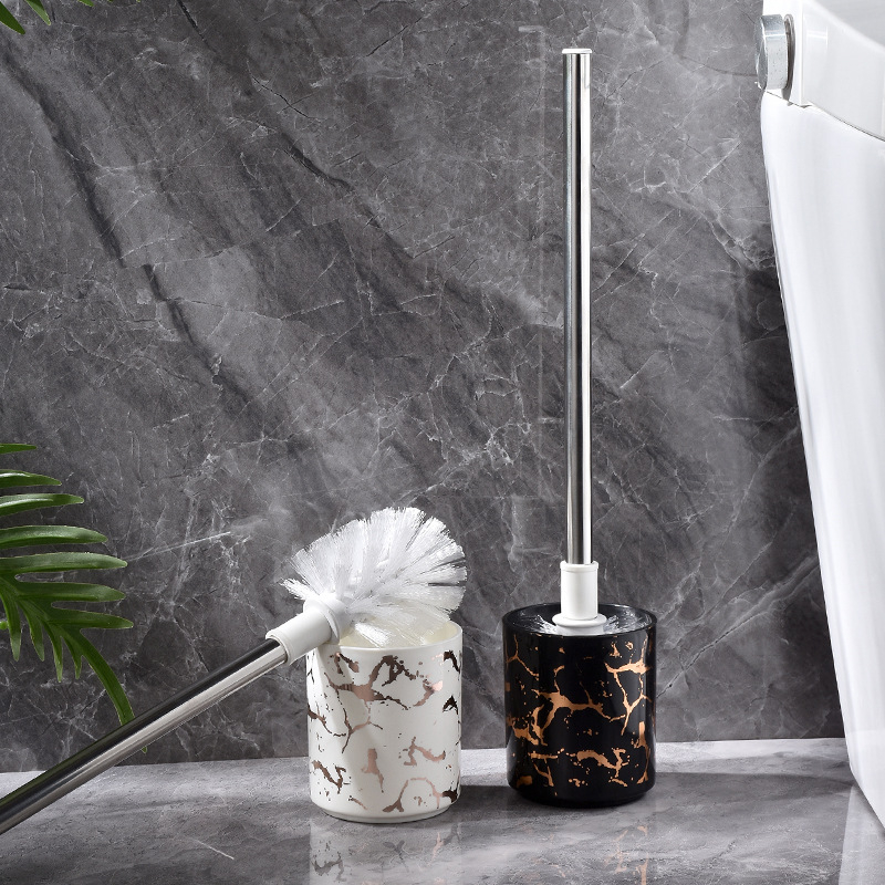Четка за тоалетна от пластмаса с мраморен дизайн, тегло 150 г, опаковка на едро, пусната през пролетта 2020