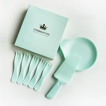 Set de tacâmuri de unică folosință pentru tort de ziua ta — farfurii din hârtie în formă de picătură de apă, cuțite și furci; biodegradabile