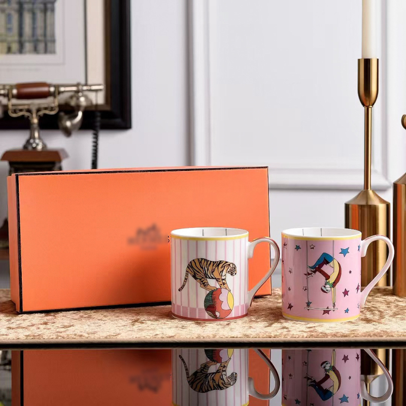 Dječji set posuđa od kostnog porcelana s uzorkom cirkuske karikature (porcelan s više od 36% kostne prašine; pogodno za mikrovalnu; mogućnost prilagodbe; kutija za darove)