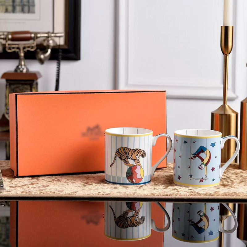 Dječji set posuđa od kostnog porcelana s uzorkom cirkuske karikature (porcelan s više od 36% kostne prašine; pogodno za mikrovalnu; mogućnost prilagodbe; kutija za darove)