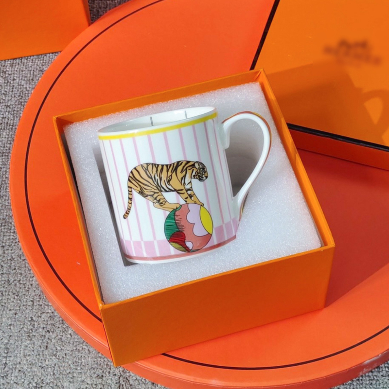 Dječji set posuđa od kostnog porcelana s uzorkom cirkuske karikature (porcelan s više od 36% kostne prašine; pogodno za mikrovalnu; mogućnost prilagodbe; kutija za darove)