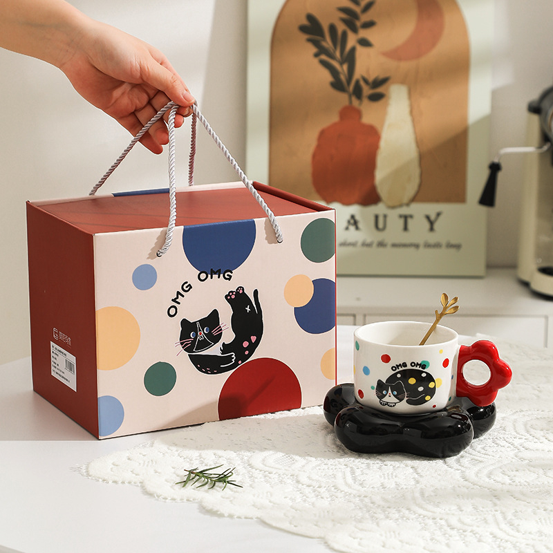 Комплект керамични съдове за хранене за двойки: мил стил; Материал: керамика; Бранд: A home with character; Персонализация: възможна