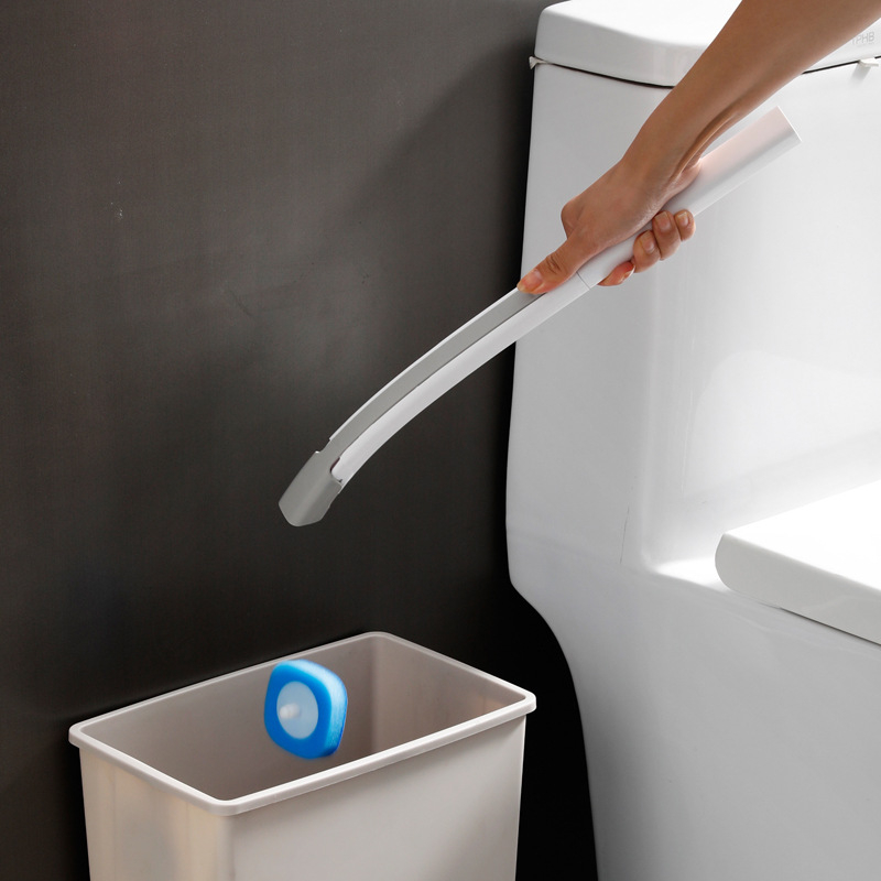 Сменяем еднократен комплект за четка за тоалетна – модерен минималистичен пластмасов почистващ инструмент с възможност за персонализация