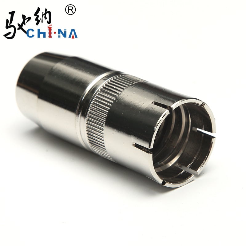 Zaštitna navlaka za mlaznicu robota zavarivača, vodeno hlađenje