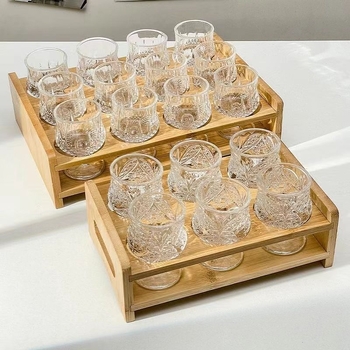 Set čaša za vino, mini slatki prinčevski stil graviranog motiva, soda-lime staklo, dizajn s jednim čašom, moderni minimalistički stil, za kućnu upotrebu, prilagodljiv s ispisanim logom, pakiranje u papirnatu kutiju