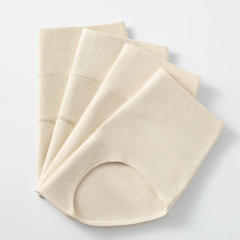 Naiselik puuvillane kõrge vööga aluspesu, antibakteriaalne ja hingav, peamine materjal 90–95% puuvill, privaatpiirkonna vooder 70–80% puuvill, pakendatud karbis 4 paari