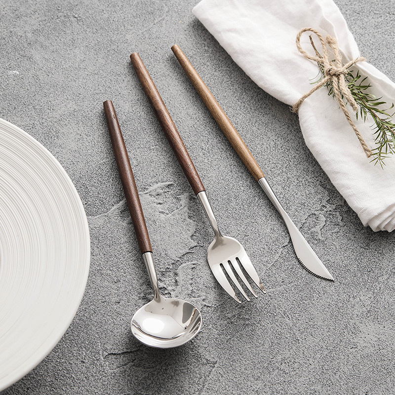 Trodjelni set noža za steak, vilice i žlice od nehrđajućeg čelika 304, zapadnog stila stolnog posuđa za komercijalnu uporabu