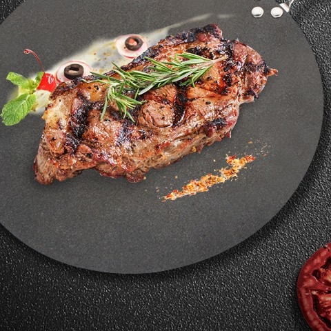 Neprijanjajuća tava od kovanog željeza s plosnim dnom, pogodna za palačinke, odreske i krepe
