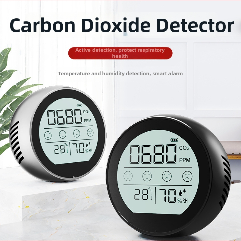 NDIR детектор за CO2 с измерване на температура и влажност, метален модел P8, диапазон 400–5000 ppm, точност 5%, резолюция 1 ppm, захранване USB-C