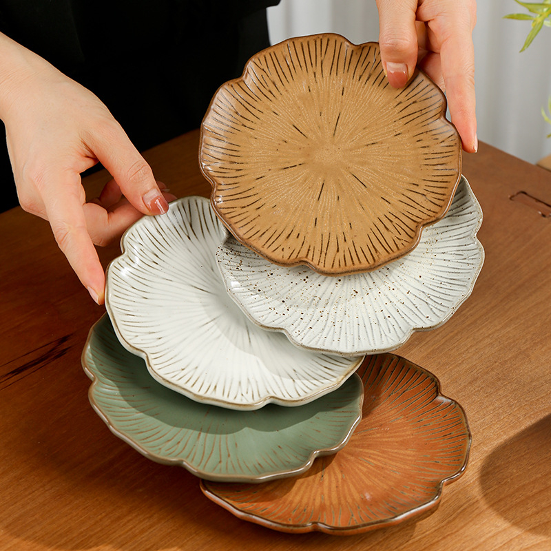 Farfurie de desert din ceramică, formă neregulată, stil retro luxos, finisaj sub glazură, compatibilă cu cuptorul cu microunde