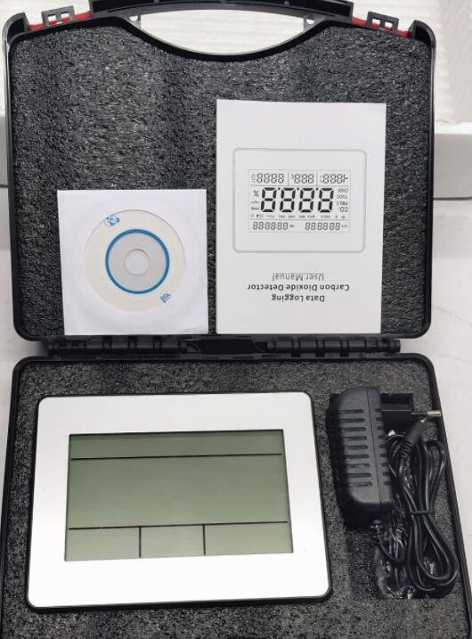 Портативен CO2 детектор TL-2000 TEARERTECH: измерва CO2, температура, влажност, атмосферно налягане и височина; диапазон 0-9999 ppm, точност ±50 ppm ±5% rdg (0-5000)