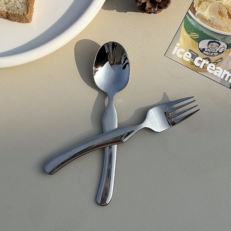 Set vilice i žlice od nehrđajućeg čelika 304, prehrambene kvalitete, moderan jednostavan stil, pogodno za jogurt, sladoled i deserte
