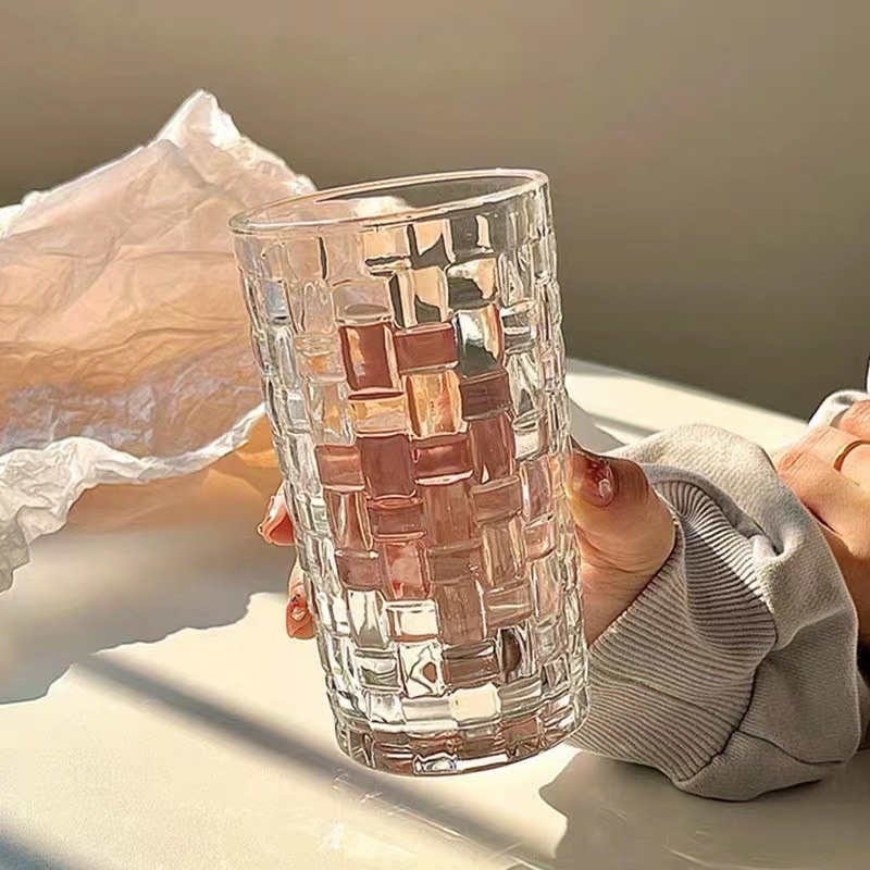 Čaša za vino s modernim minimalističkim stilom (staklo soda-lime; šestodijelni set; prilagodljivo; pogodno kao poklon)