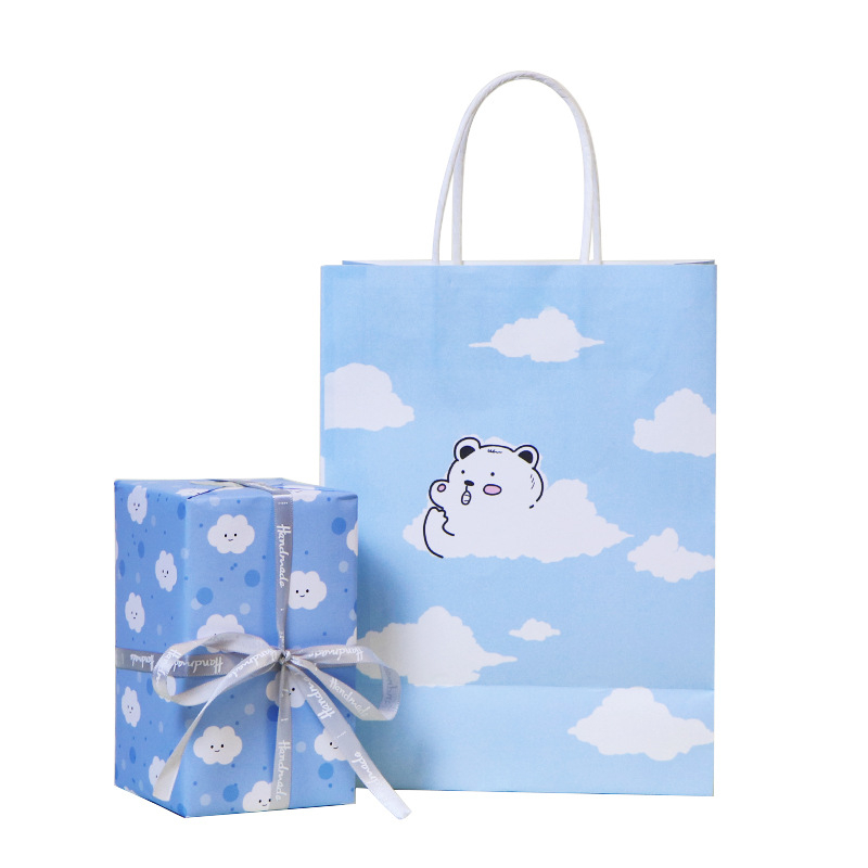 Szódás-lime üvegből készült gyümölcslé pohár szívóval, hengeres alakú, fedéllel, szívóval és tartóval, magas hőállóság, logó nyomtatása