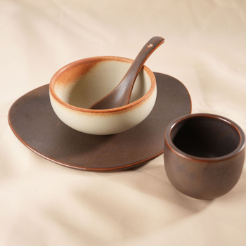 Porcelanski set posuđa u planinskom stilu za restoran s hot pot — 5-dijelni komplet šalice, zdjele i tanjura, glazirana površina, mogućnost otiska logotipa, prilagodljiv
