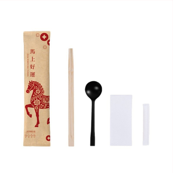 Σετ μίας χρήσης από ξυλάκια για φαγητό – 4 τεμάχια από μπαμπού, συσκευασία Kraft, χρυσή κουτάλα σε σχήμα χελώνας; δυνατότητα εκτύπωσης λογότυπου; κατάλληλο για επαγγελματικό takeout