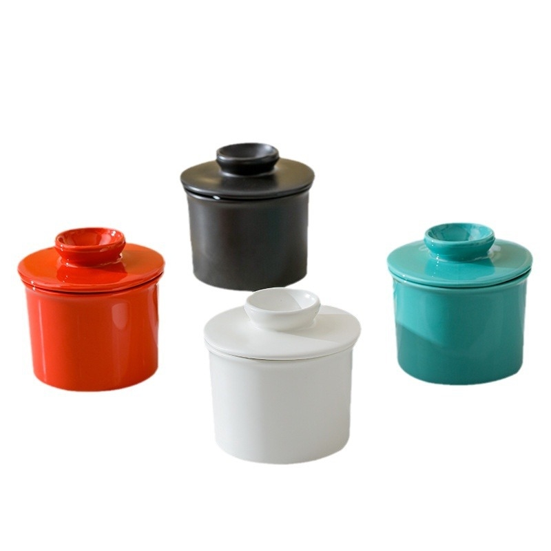 Керамичен съд за масло с капак и нож за съхранение на масло и сирене The Shepherd's Home