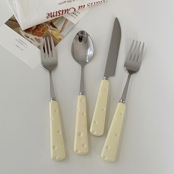 Rozsdamentes acélból készült kés és villa szett felnőtteknek, IG-stílus, friss és aranyos dizájn