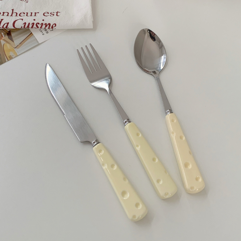 Rozsdamentes acélból készült kés és villa szett felnőtteknek, IG-stílus, friss és aranyos dizájn