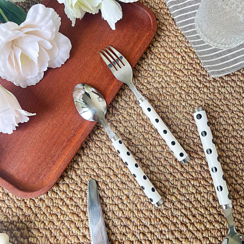 304 rozsdamentes acélból készült evőeszköz készlet: kés, villa és kanál, otthoni használatra, friss és aranyos stílus, torták, desszertek, steak és tészta számára