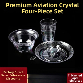 Jednorazový servis riadu — štvordielny set: misky, taniere, poháre a lyžičky; materiál: potravinársky plast; nie je biologicky rozložiteľný