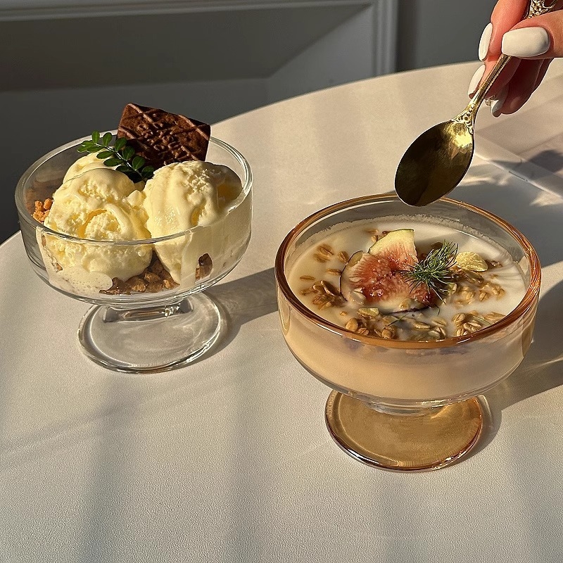 Staklena čašica za desert s pop-up poklopcem i opcijom tiska logotipa, soda-lime staklo, okrugli oblik, moderan jednostavan dizajn