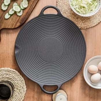 Litinijska grill tava za vanjsko korejsko barbecue, okrugla, bez premazivanja, kompatibilna s indukcijom i plinskim štednjakom