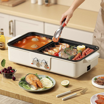 Grill electric și oală hot pot – all-in-one, 1200–1500W, capacitate 3–4 L, corp din plastic, prăjire, fierbere, sotare.